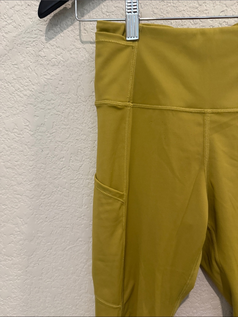 Lululemon High-Waist Pocket Leggings in Mustard Yellow size 4 - Picture 5 of 8